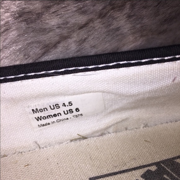 Black White Flower Print VANS Slip On Shoes 6 - Picture 3 of 7